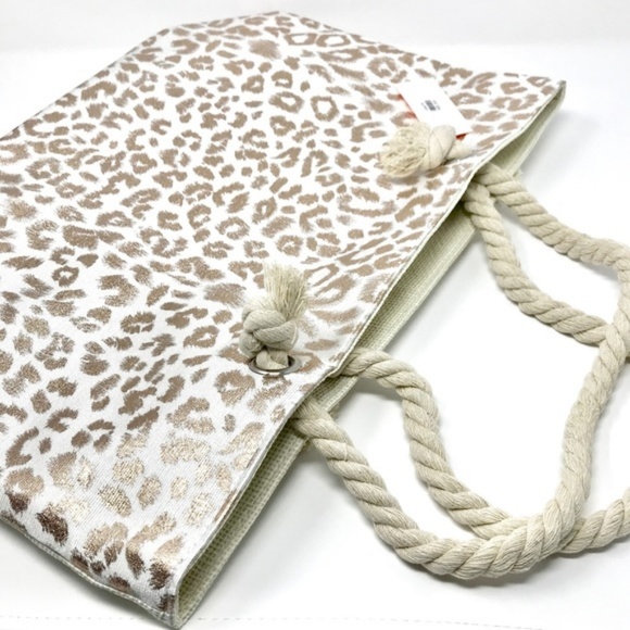 Rose Gold Metallic Leopard Tote - Picture 2 of 8